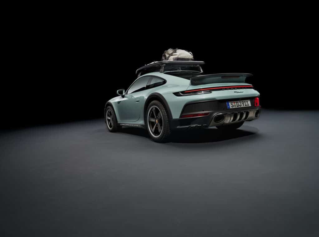 Lire la suite à propos de l’article Edito tout frais  : Porsche 911 Dakar – Le 911 tout-terrain | auto-illustré