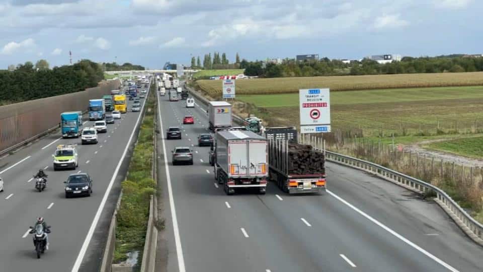Lire la suite à propos de l’article Sur internet  : un carambolage sur l’autoroute A1 fait 3 morts et 11 blessés